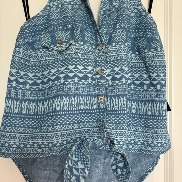 Bebe Tribal Denim Tie Front Shirt size XS - Picture 3 of 10